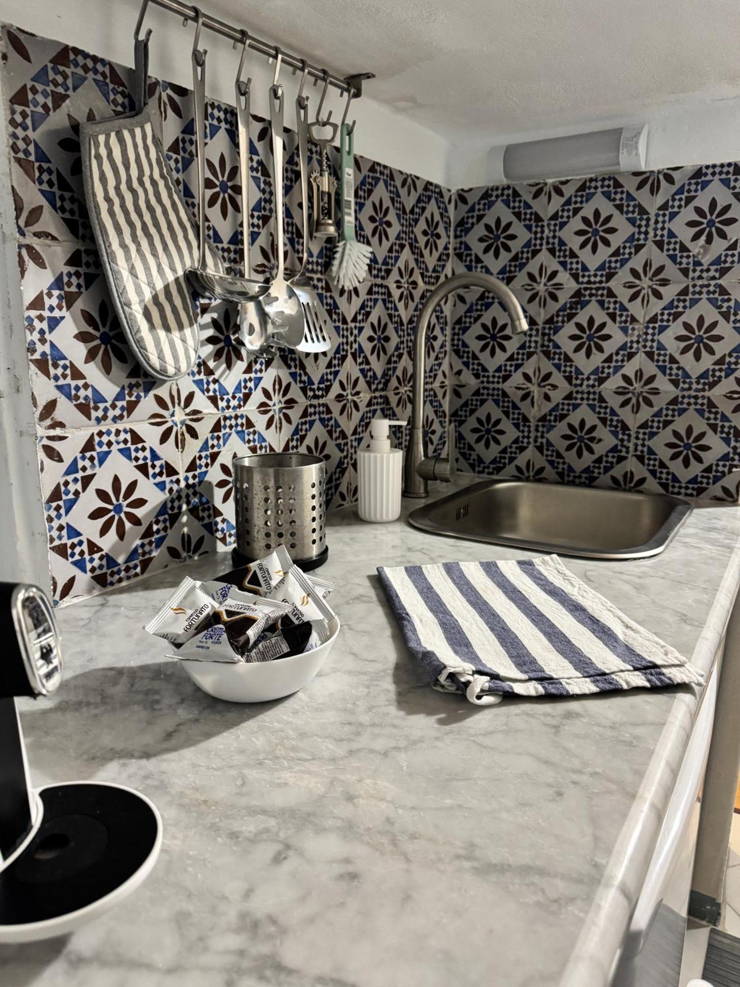 Vetriera Home Palermo Buitenkant foto